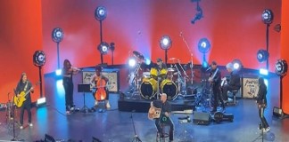 METALLICA: Δείτε αποσπάσματα από το ακουστικό και ηλεκτρικό set που έπαιξαν για το τέταρτο “Helping Hands Concert & Auction” Metallica