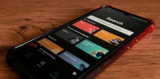 Σχεδόν τρία εκατομμύρια τραγούδια ανεβαίνουν στις υπηρεσίες streaming κάθε μήνα, αλλά τα περισσότερα δεν ακούγονται ποτέ Streaming