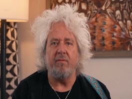 VAN HALEN: Ο Steve Lukather διέψευσε τις φήμες ότι θα παίξει σε καινούριο τους άλμπουμ Lukather