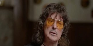 BLACKMORE’S NIGHT: Η σύζυγός του δηλώνει ότι ο Ritchie υπέστη έμφραγμα ενάμιση χρόνο πριν και έχει έξι stent Blackmore