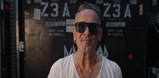 DEF LEPPARD: Ο Vivian Campbell δηλώνει ότι βρίσκεται σε πλήρη ύφεση για πρώτη φορά από τότε που διαγνώστηκε με λέμφωμα το 2013 Campbell