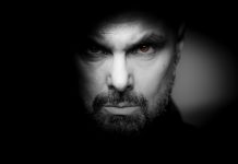 Ο Roy Khan επιστρέφει στο σύμπαν των KAMELOT: 5 λόγοι που αυτή η συναυλία δεν χάνεται Khan