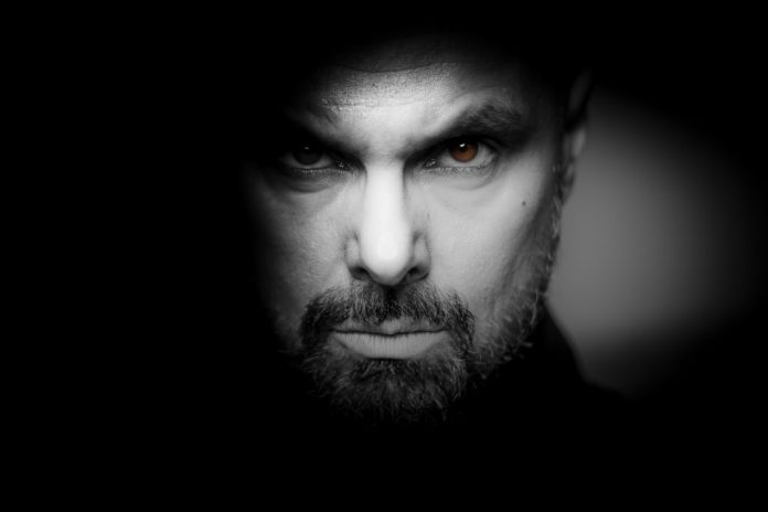 Roy-2-by-Thomas-Skogan-1024x683 Khan